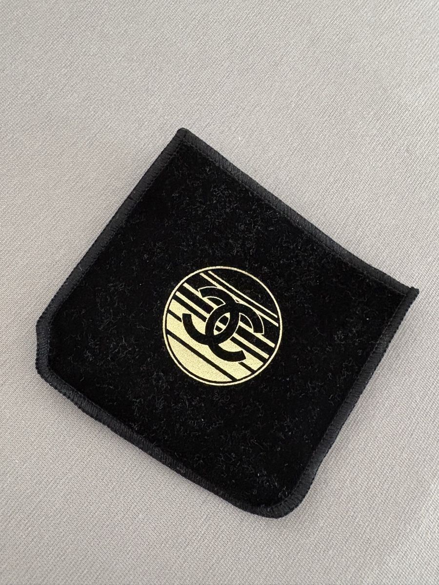 Chanel Make-up: blush & hilighter combo Chanel – Gebraucht aus Lausanne von ary_t6x7 3