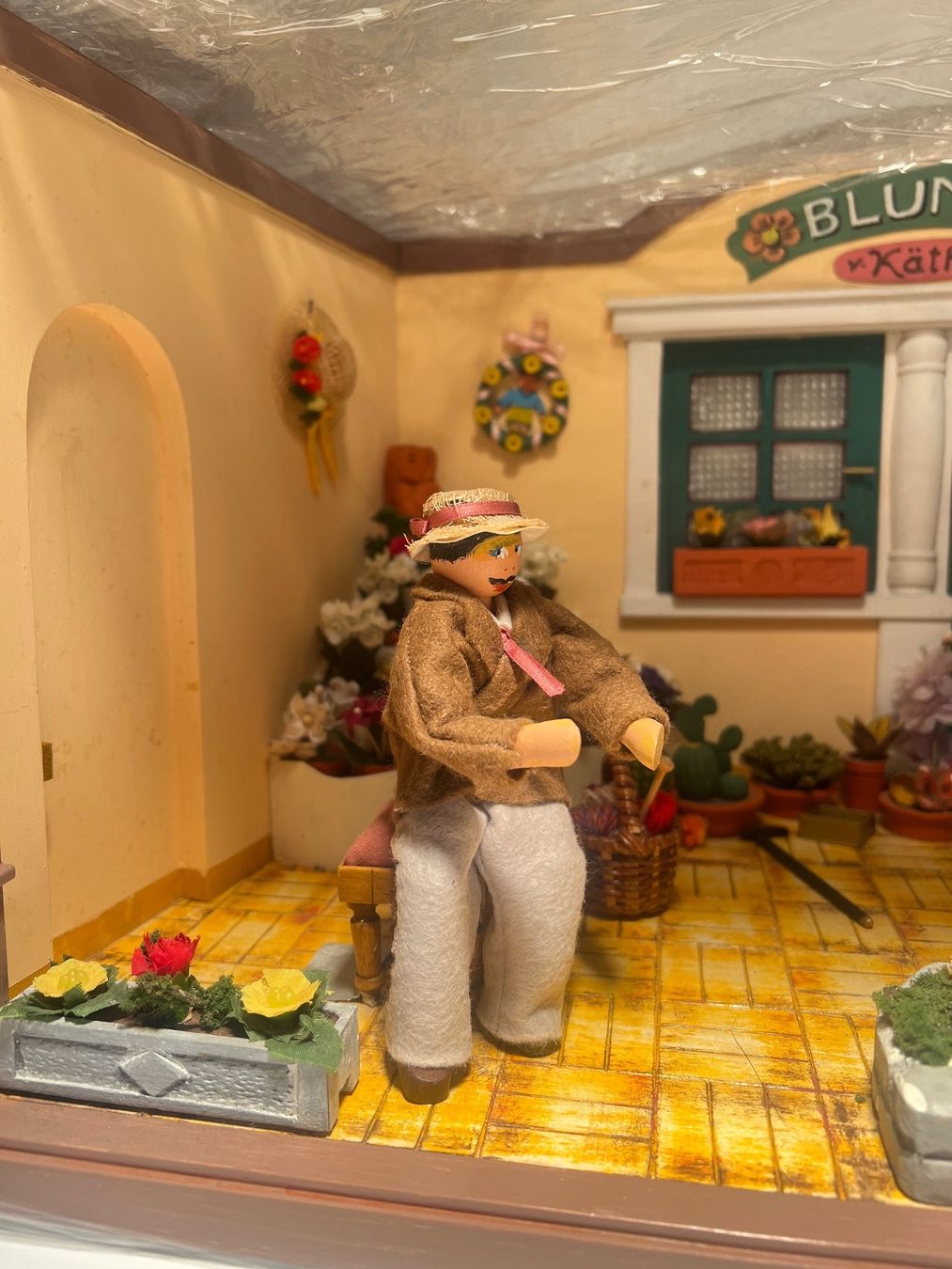Case e mobili per bambole: Puppenstube Blumenladen Käthi – Usato da Melide venduto da fashiono5 8