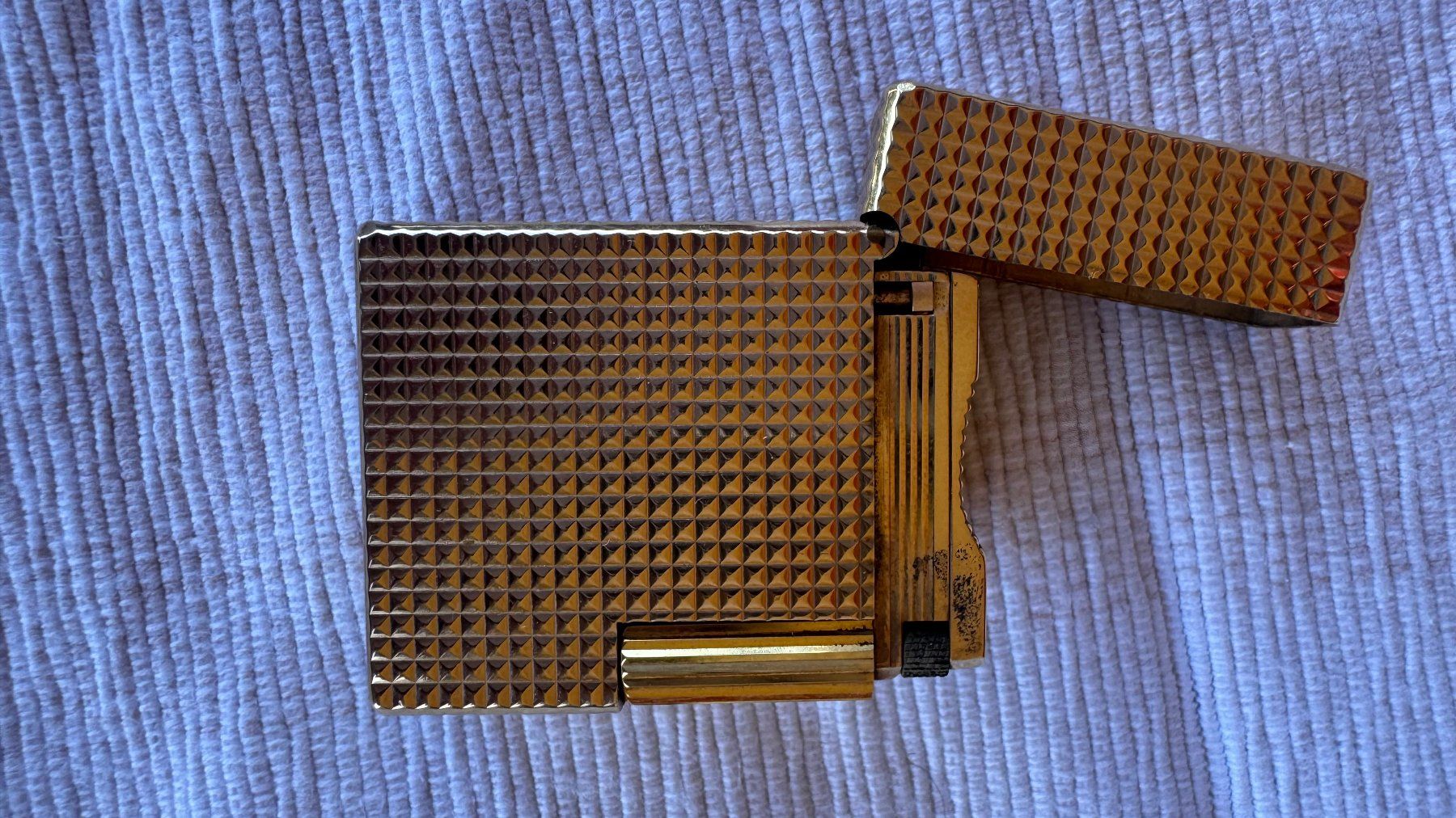 Dupont Briquets: Feuerzeug S.T. Dupont Paris – D'occasion à Zürich par Hawaii22 1