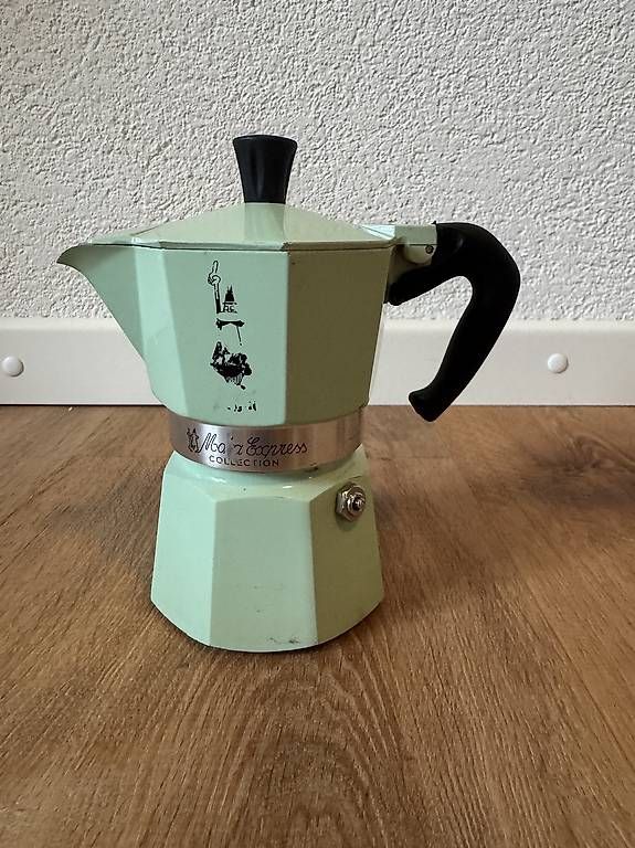 Bialetti Macchine per caffè & Macchine per espresso: Bialetti Moka Express mintgrün – Usato da Tägerwilen venduto da _Moonlight_