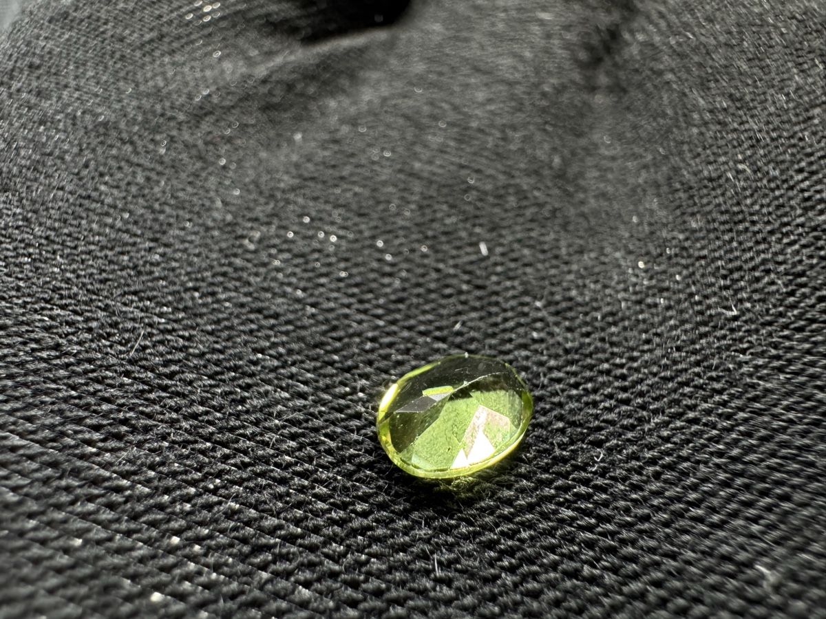 Pierres précieuses: Peridot, facettiert, 1.0ct, 5 x 7 mm – Neuf avec emballage d'origine à Wängi par Horus_Stone 3