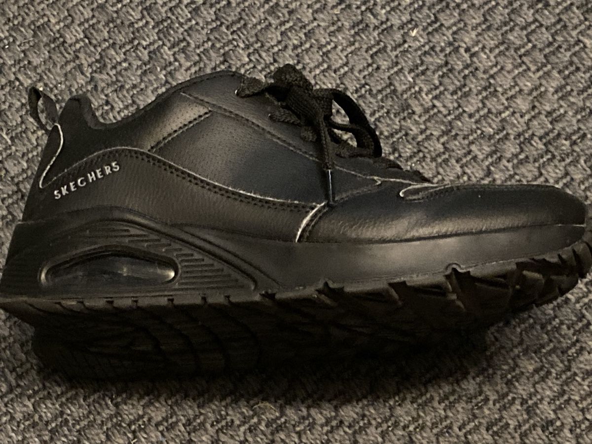 Skechers Scarpe da uomo: Skechers Sneakers Grösse 42 – Usato da Grasswil venduto da pp7830 5