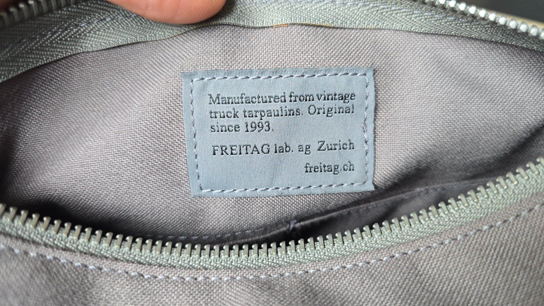 Freitag Kosmetikkoffer: Freitag Reference Line Necessaire / Pouch – Gebraucht aus Wallisellen von theblacksheep 4