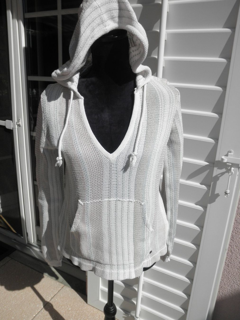Lotti di vestiti: O' Neill Set Shorts und Kapuzenpulli – Usato da Buttwil venduto da Engelhaar 5