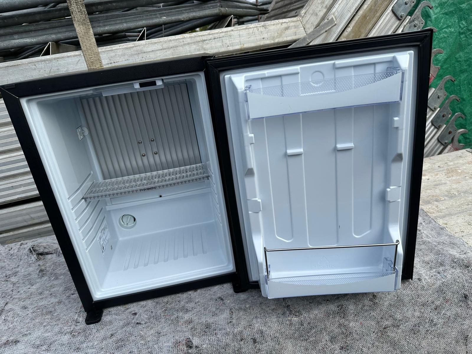 Frigoriferi: Minibar Dometic RH 430 NTE – Usato da Spreitenbach venduto da Space_X 2