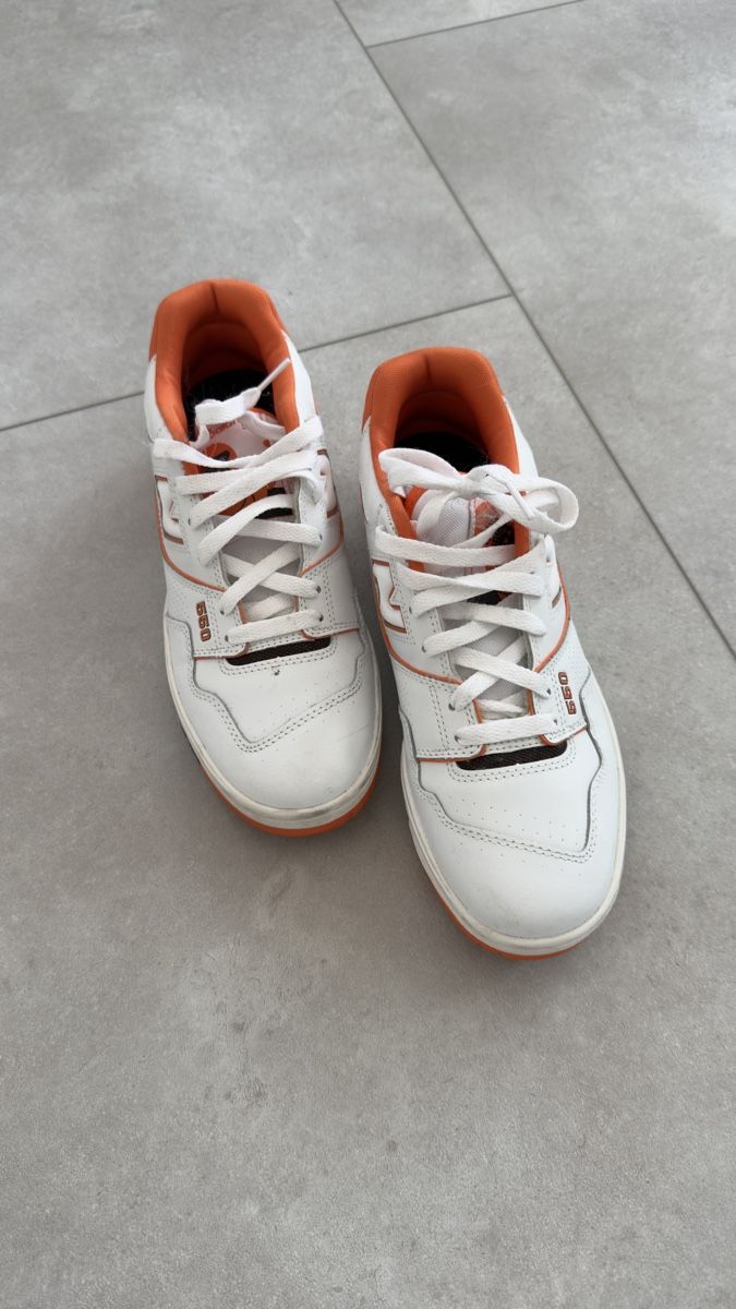 Herrenschuhe: Baskets New Balance 550 blanches orange – Gebraucht aus La Chaux-de-Fonds von Tomas1019 1