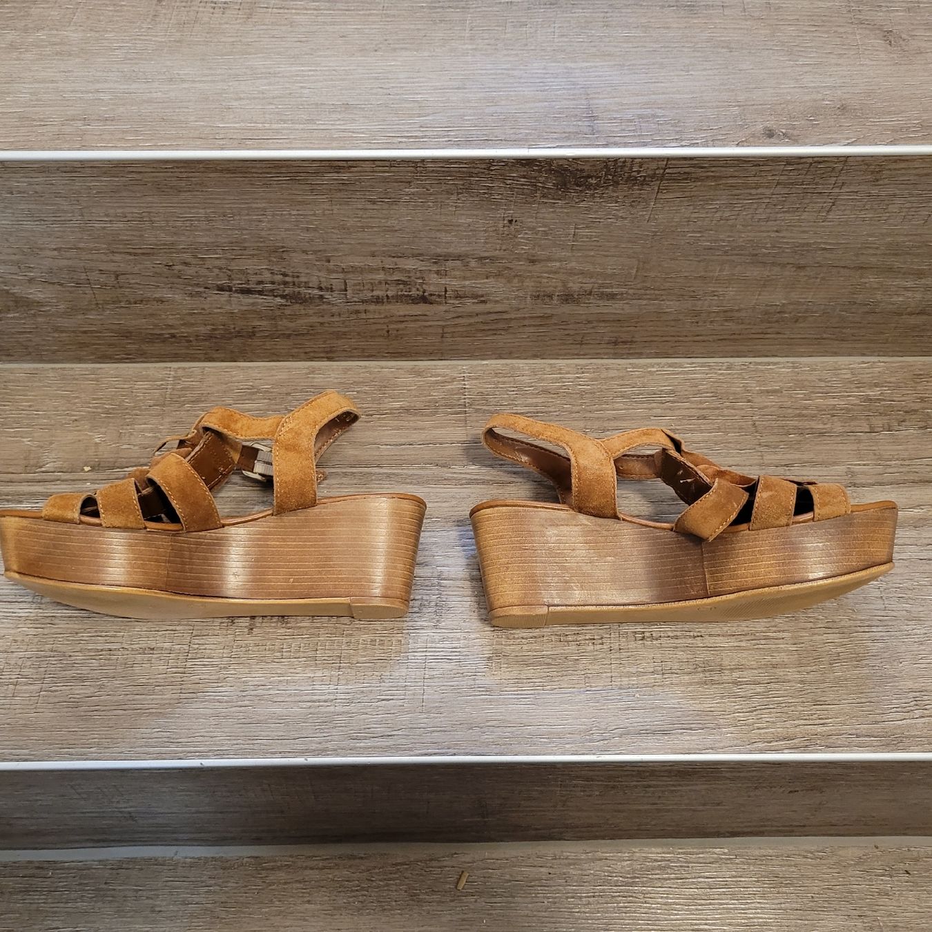 Scarpe da donna: Sandalen Wildleder look 37 – Usato da Niederbuchsiten venduto da klengyel 5