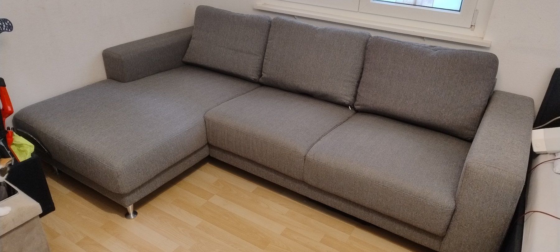 Divani: Ecksofa in Grau mit Recamiere – Usato da Egg b. Zürich venduto da el_gato_77 1