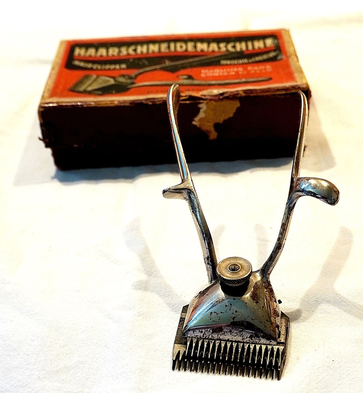 Taglio: Haarschneidemaschine  antik – Usato da Baar venduto da 2cvbaar 2