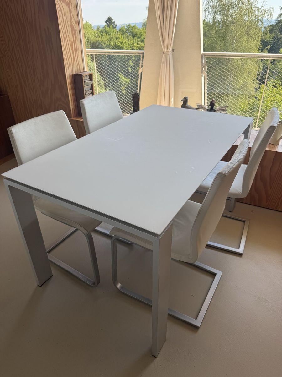 Set de table et chaises: Esstisch mit Stühlen – D'occasion à Mollis par Piet2piet2000
