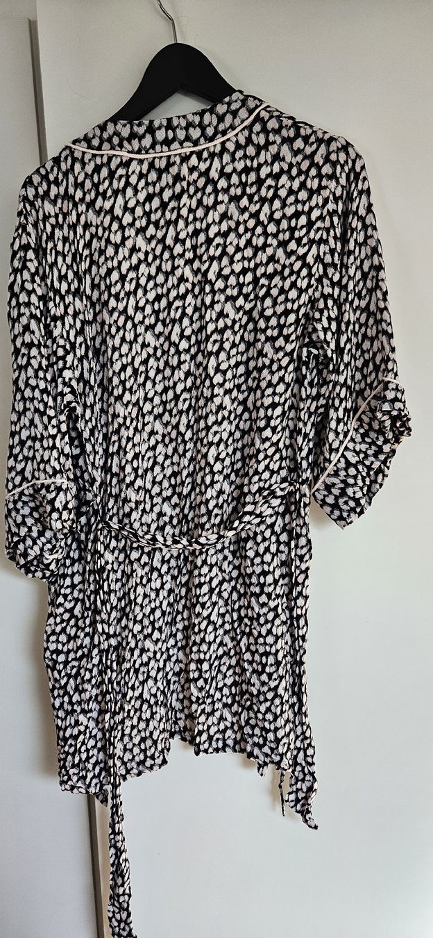 H&M Accappatoi: Bademantel H&M, Leopard-Muster – Usato da Rombach venduto da ThriftBetter 1