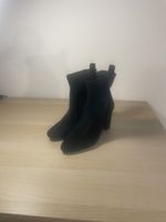 Schwarzer Wildleder-Stiefel, Größe 37