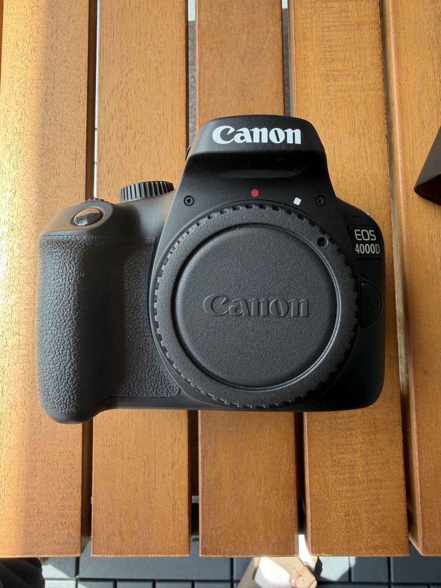 Canon Fotocamera: Canon EOS 4000D Spiegelreflexkamera mit 18-55mm Objektiv – Nuovo (secondo la descrizione) da Gossau SG venduto da Makijali 2
