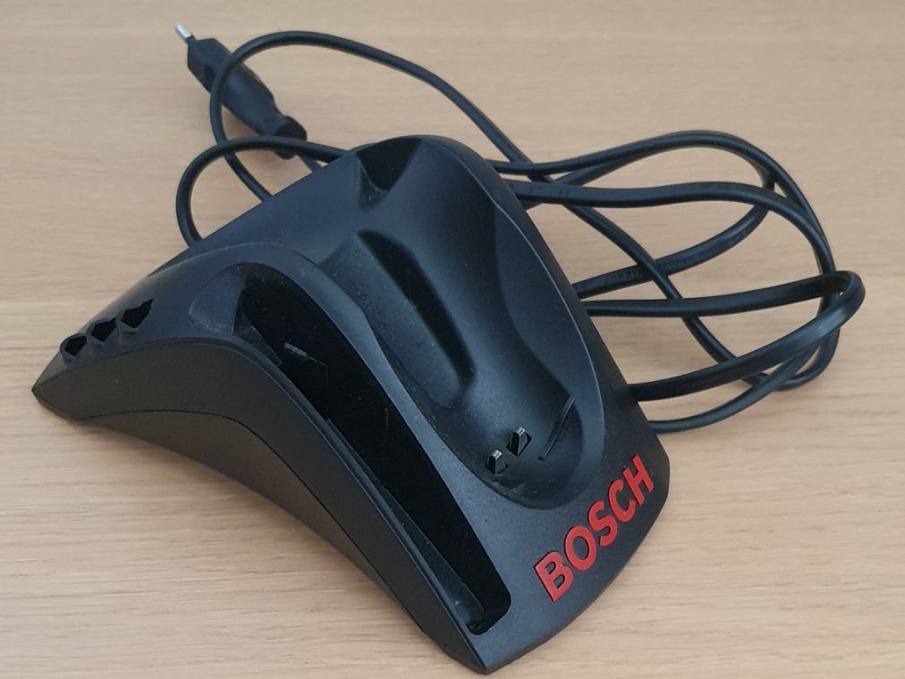 Bosch Caricabatterie: Ladestation für Bosch IXO2 oder IXO3 – Usato da Wetzikon ZH venduto da gabi2002