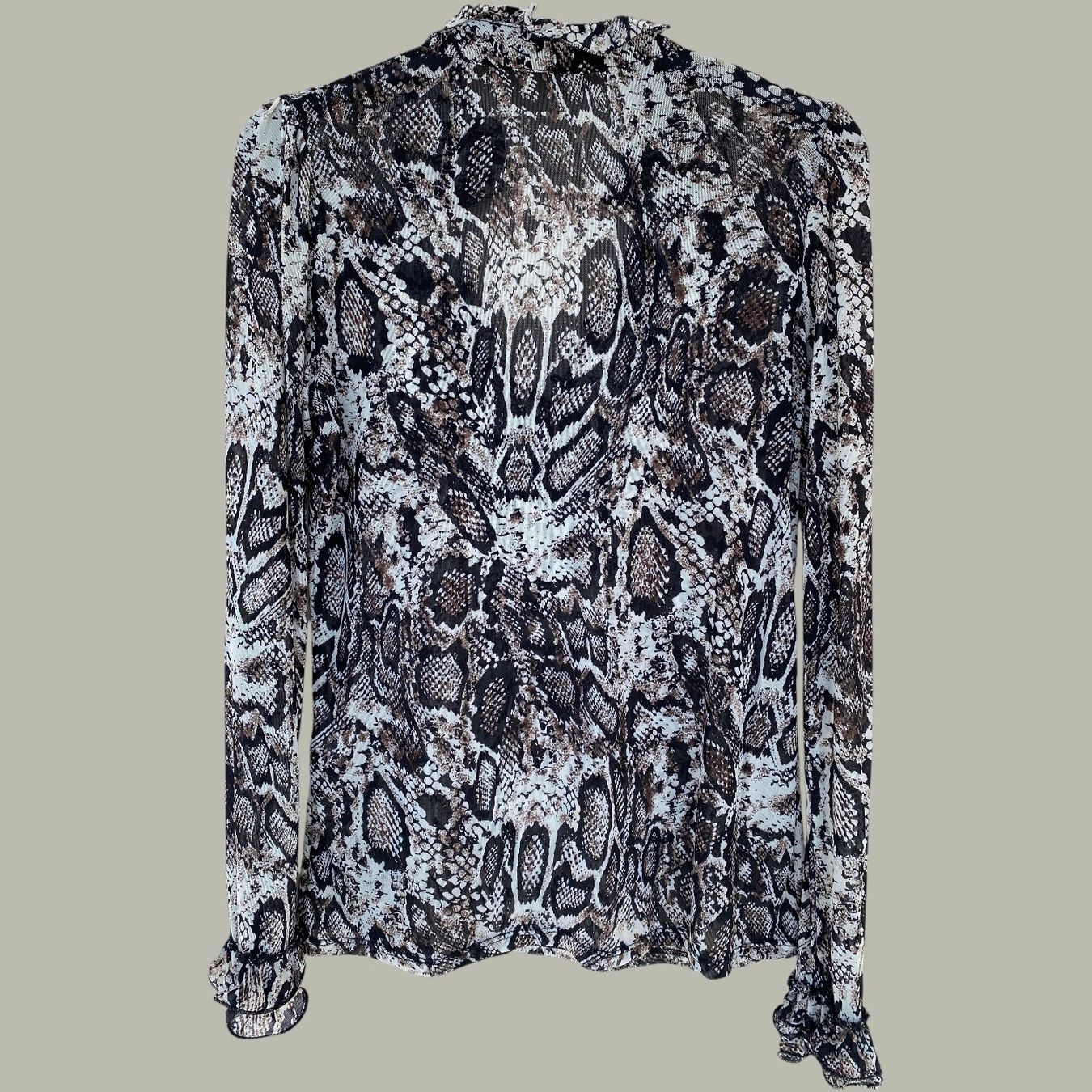 Camicette: Neue Bluse – Schlangenmuster, Tüll elastisch, Gr. M  –60% – Nuovo (secondo la descrizione) da niederbipp venduto da Esbenz 3
