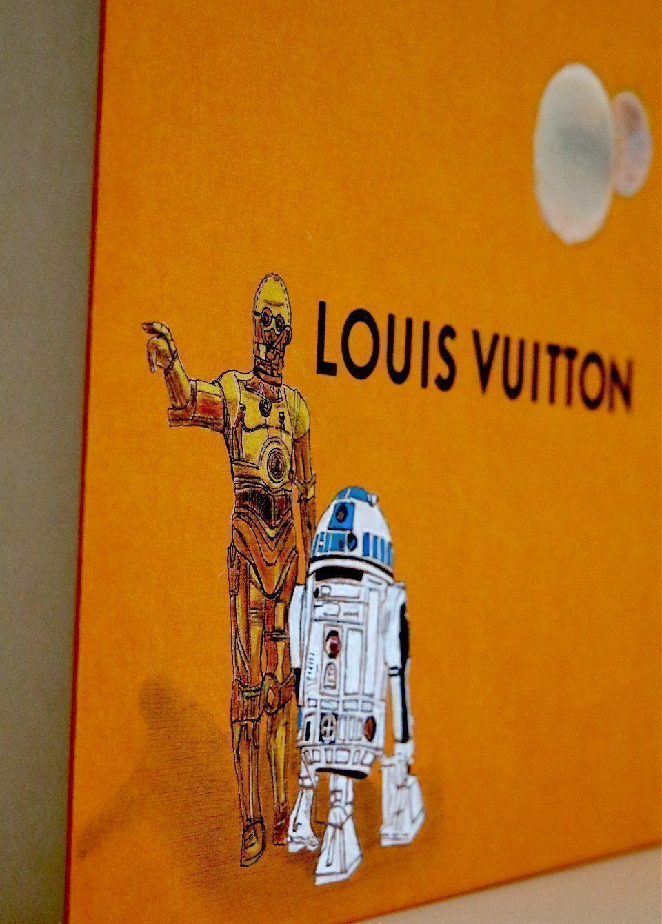 Louis Vuitton Altro in Decorazioni & Accessori: R2-D2 & C-3PO on Louise Vuitton Box – Usato da Zürich venduto da ZurichFee 1