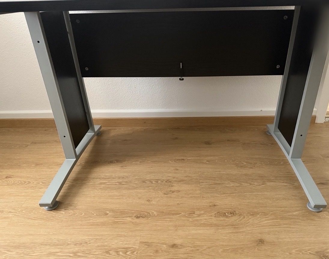 Bureaux: Schreibtisch  – Neuf (Voir description) à Winterthur par f_l_mons_ 1