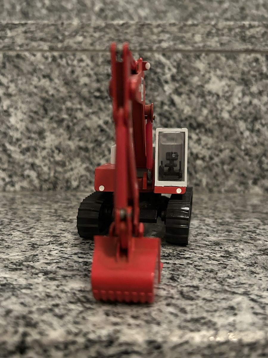 Conrad Modellbausätze & Standmodelle: Poclain 160, 1:50 , Conrad – Defekt aus Horw von Tigercat635 2