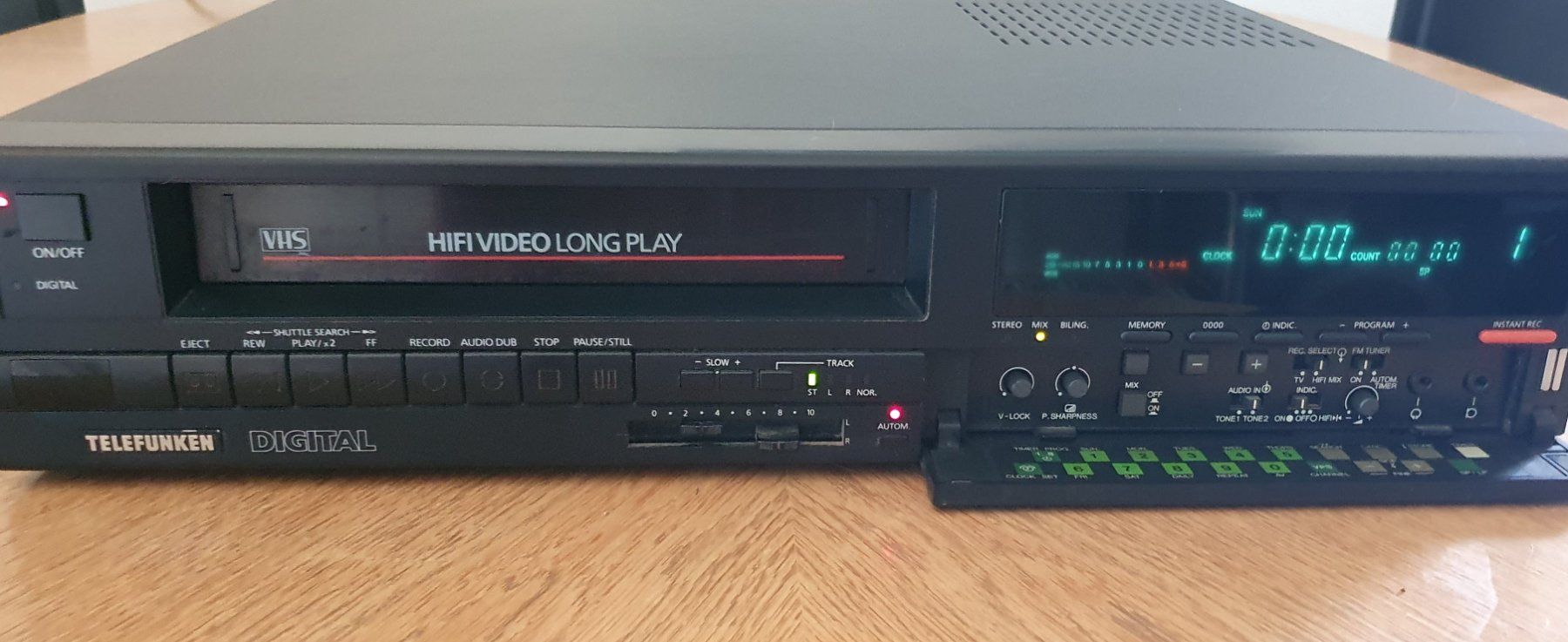 Telefunken Registratori: Telefunken Video Cassette Recorder 3975 HIFI – Usato da Zürich venduto da Vesco01 2