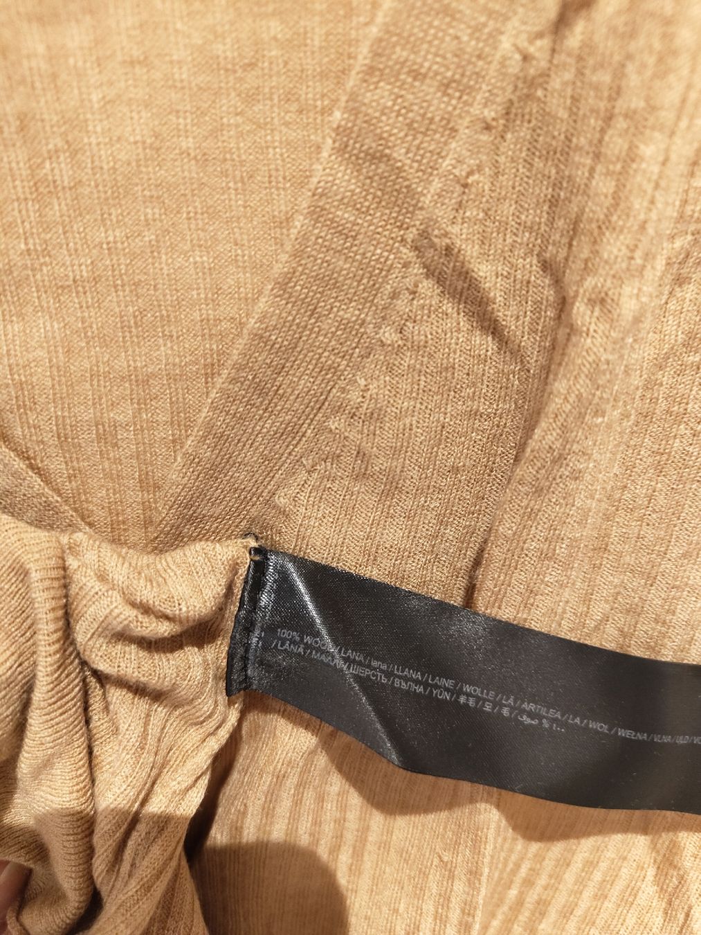 Mango Pullover & Sweatshirts: Oberteil Mango – Gebraucht aus Russikon von noraarya 1