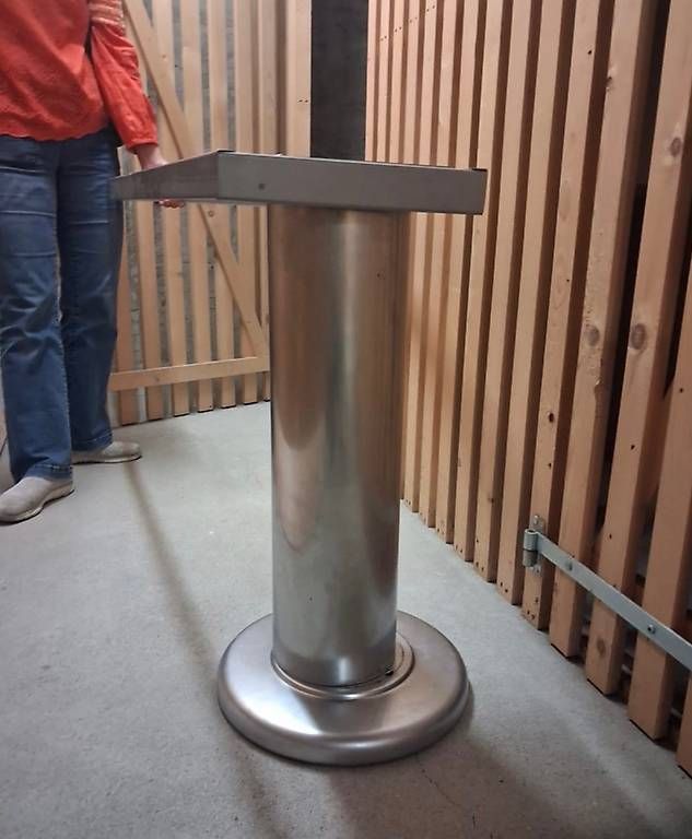 Autre mobilier: Pied de table – D'occasion à Nyon par nat_w9z6 1
