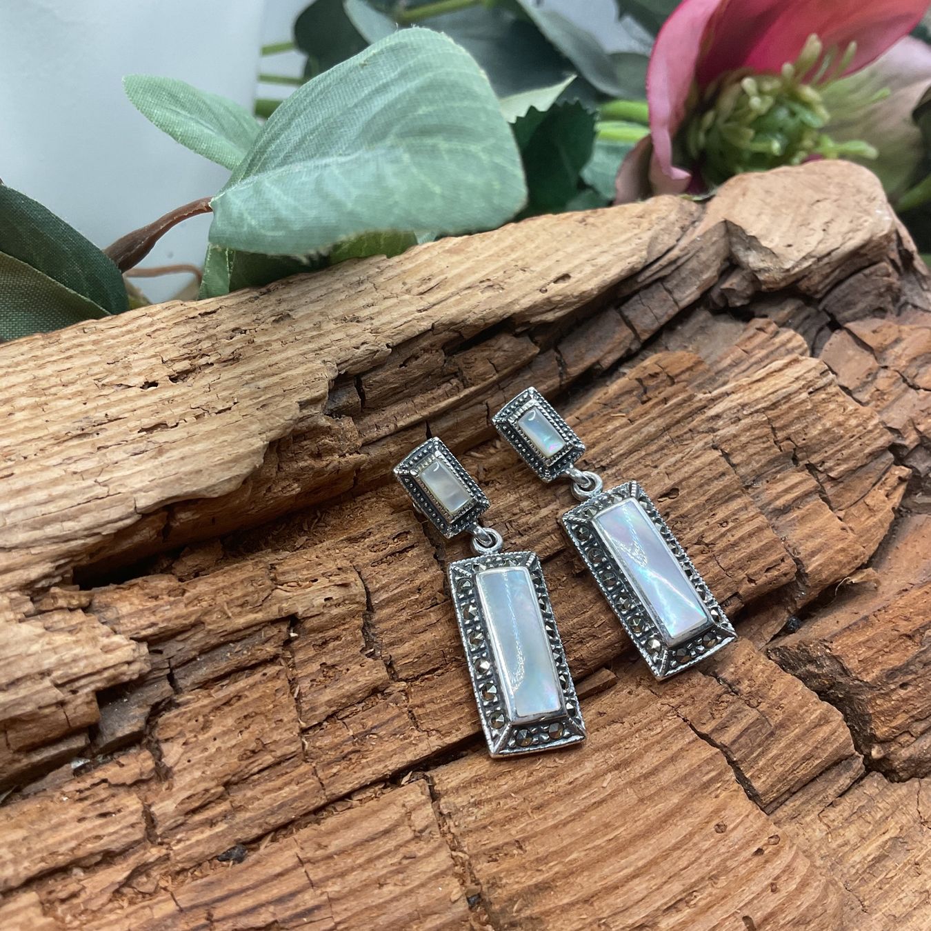 Orecchini pendenti & Orecchini a lobo: Vintagestil Ohrstecker mit Perlmutt u. Markasiten – Usato da Luzern venduto da S.Kern01 3