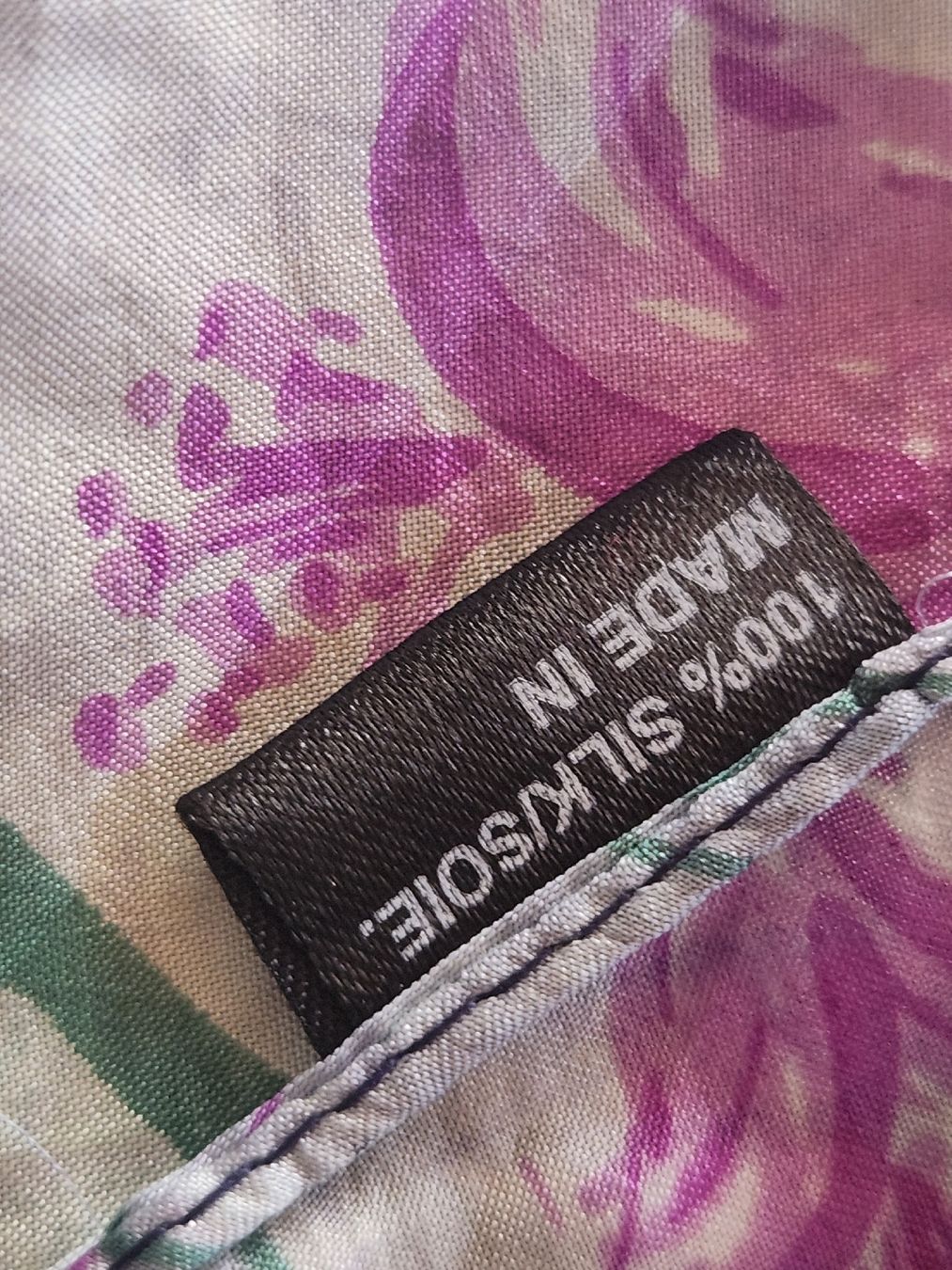 Foulards & écharpes: Écharpe  en soie imprimé floral bleu/violet  – D'occasion à Niedergösgen par Eva2410 4