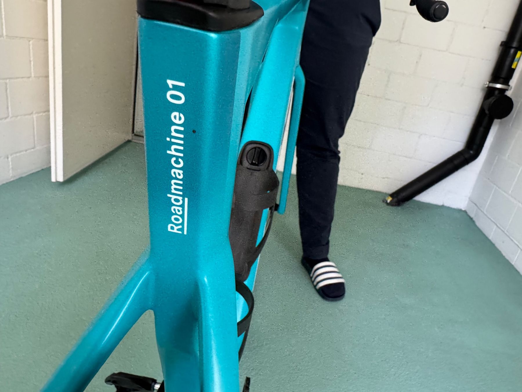 BMC Biciclette: Rennrad BMC Roadmachine 01 Three, Türkis – Usato da Buttikon venduto da sennba 1