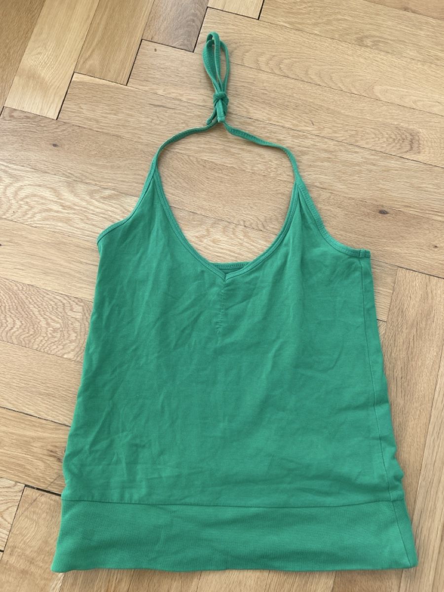 Top: Neckholder Top in grün  – Usato da Bern venduto da ann_v2kg