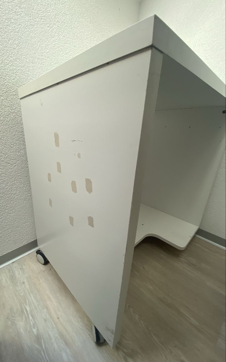 Letti: Chambre lit armoire bureau – Usato da Chézard-St-Martin venduto da monster2525 5