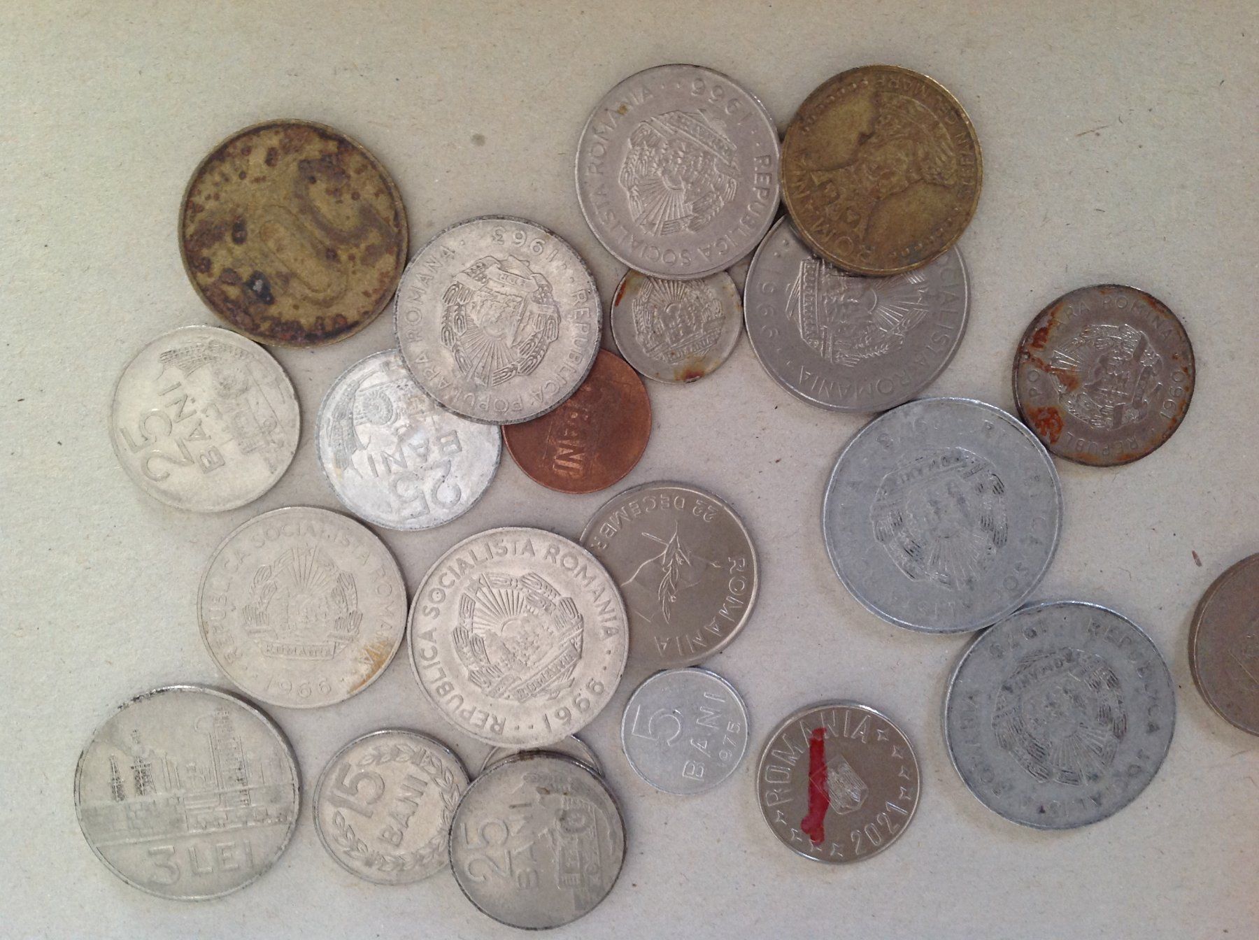 Tutti le monete: diverses monnaie - Münzen Roumanie / Romania – Usato da Vuiteboeuf venduto da broticaire