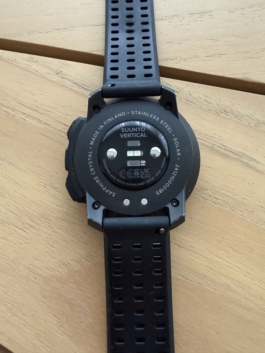 Suunto Smartwatch: Vertical Titanium Solar von Suunto – Gebraucht aus Laufen von Dodoste 2