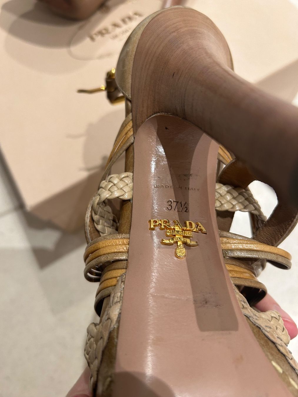 Prada Damenschuhe: Prada High Heel – Gebraucht aus Küsnacht von emch125 2