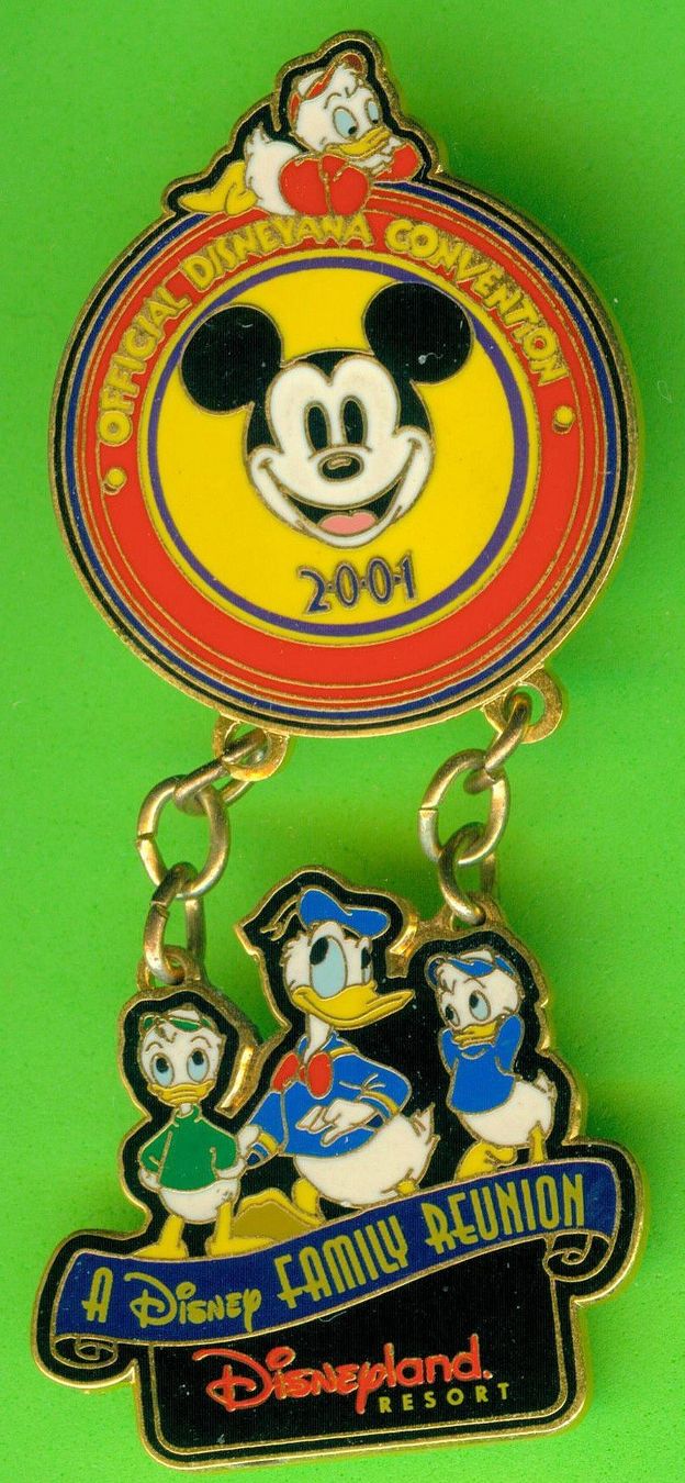 Disney Plaketten & Abzeichen: Disney  TICK TRICK TRACK & DONALD 2001 – Gebraucht aus Winterthur von Sammleroase