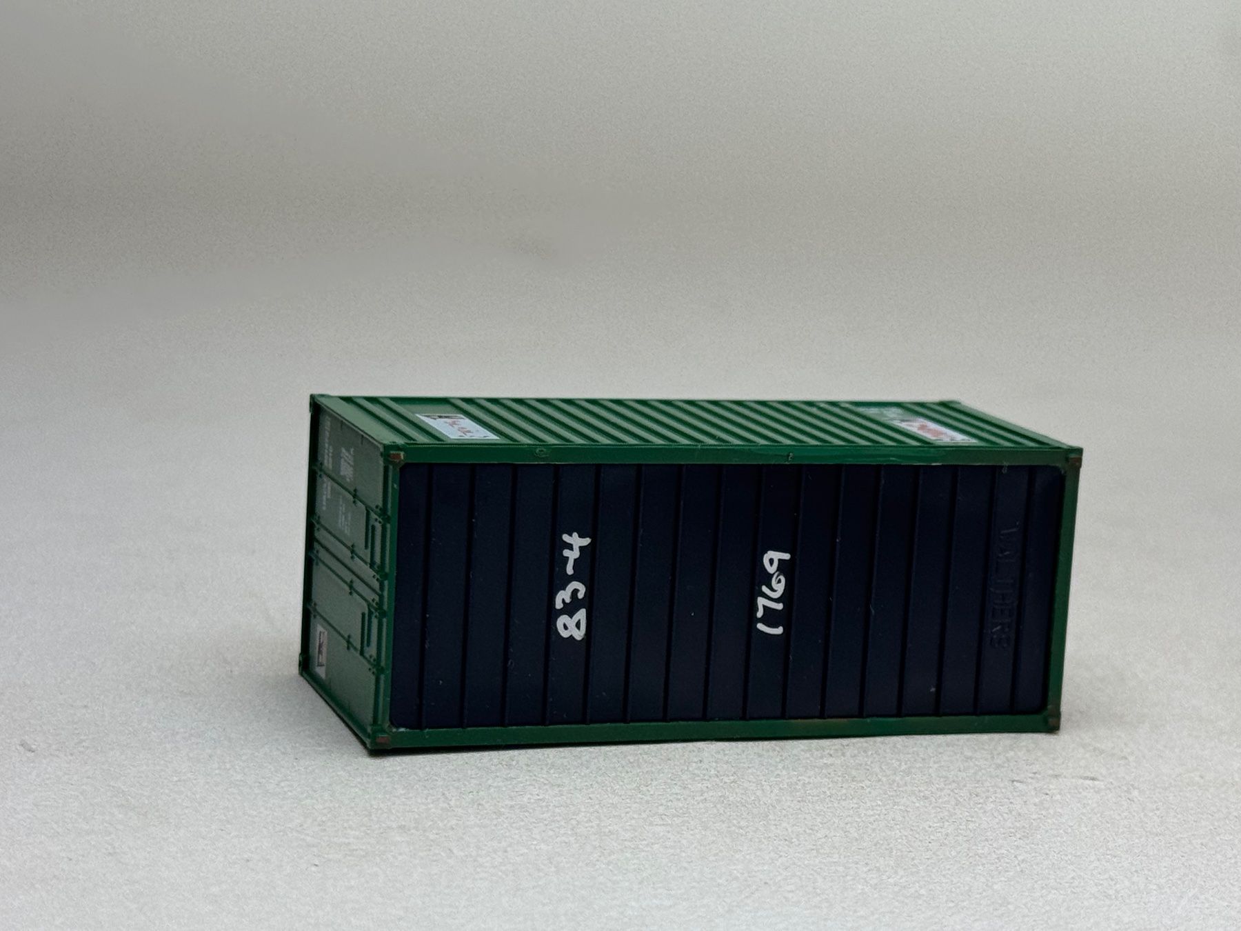 Modellini di ferrovie: EB- 20 Ft. Container UASC grün – Usato da Elm venduto da Wikmtz 2
