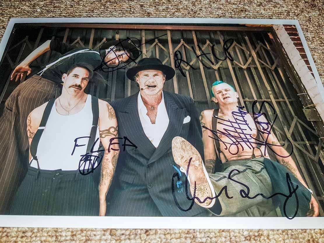 Autografi: RHCP - Autogramm auf Foto – Usato da Kaisten venduto da Simpsons4