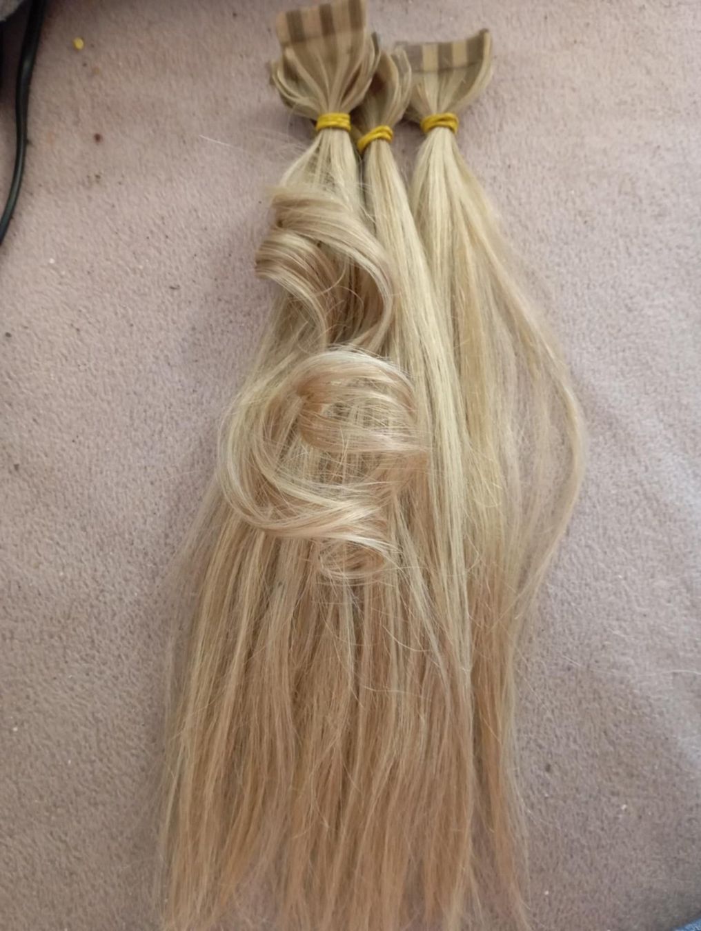 Parrucche: tape extensions 30 cm 34 stuck – Nuovo (secondo la descrizione) da Mönchaltorf venduto da engel3333