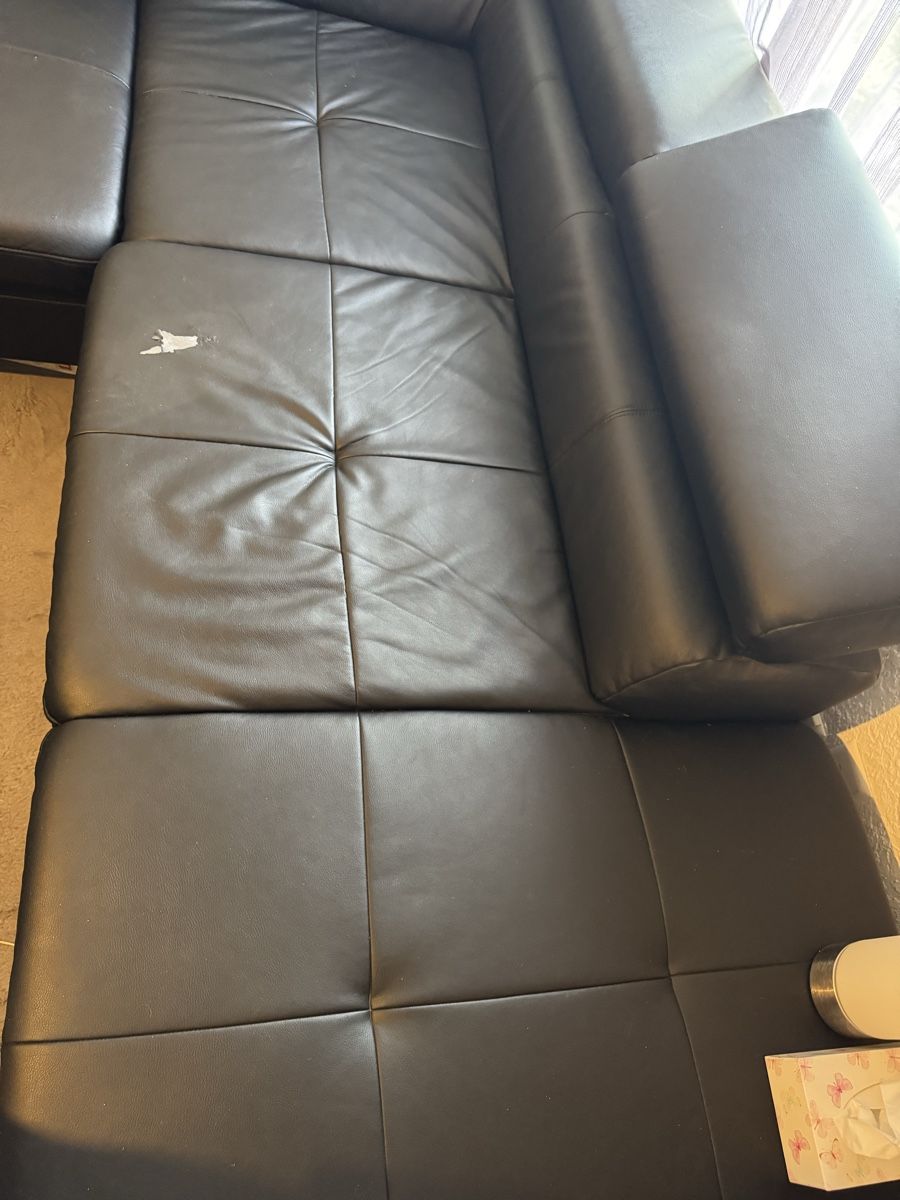 Divani: Ecksofa Kunstleder schwarz mit Gebrauchsspuren – Usato da Bern venduto da Sa__lee 5