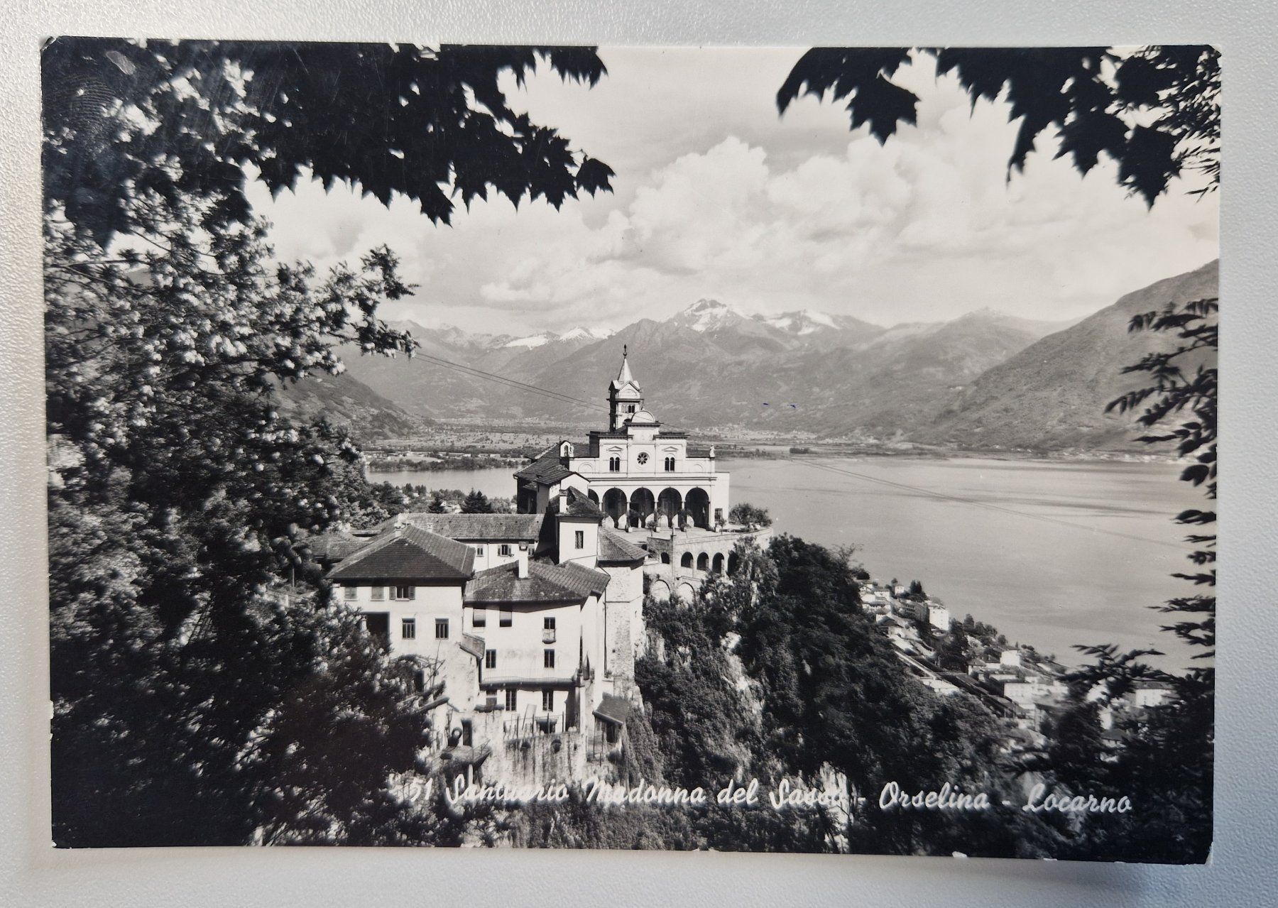 Cartoline postali: Madonna del Sasso, Orselina, 1961 – Usato da Melchnau venduto da Arthurius