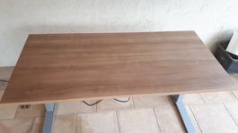 Schreibtisch elektrisch höhenverstellbar