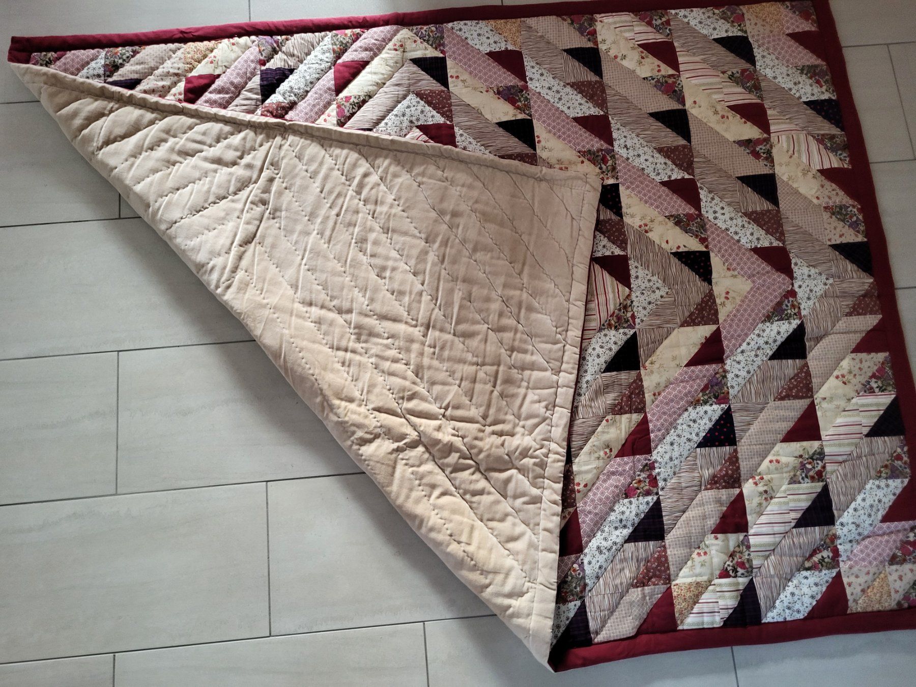 Coperte: Patchworkdecke / Krabbeldecke 145x190cm – Usato da Altdorf UR venduto da reuss53 2