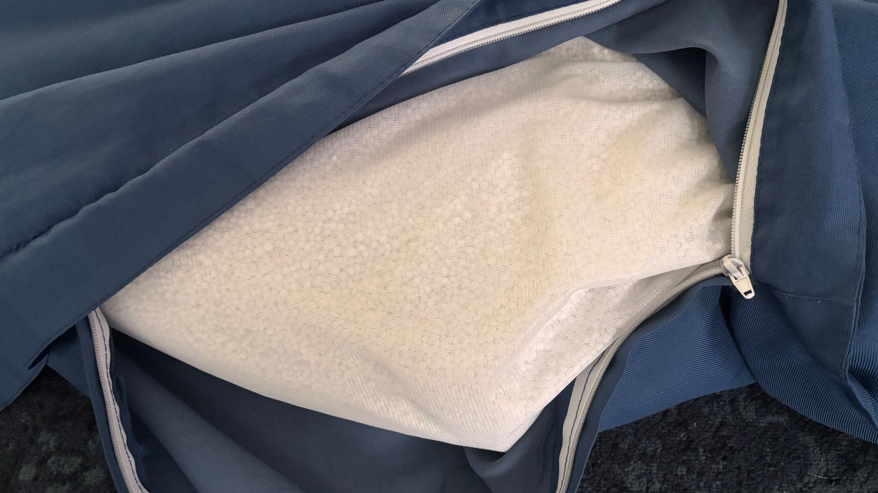Cuscini: Sitzsack / Sitzkissen – Usato da Rümlang venduto da Loca21 2