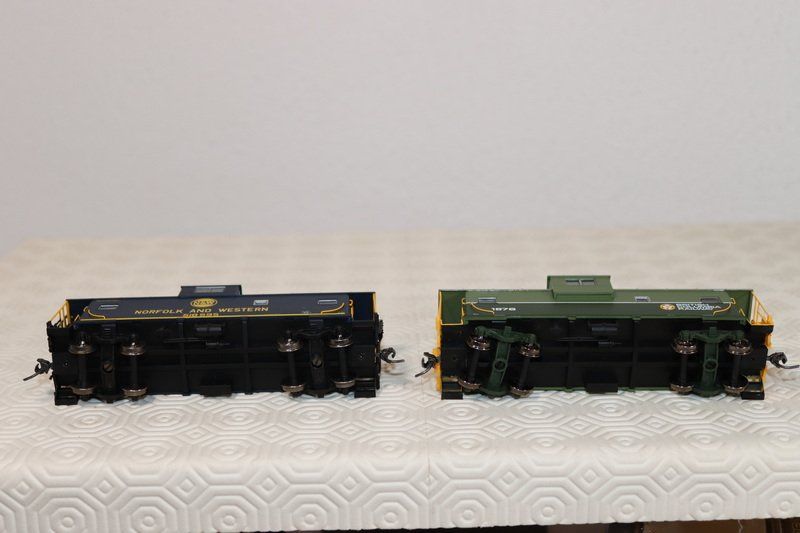 Modelleisenbahnen: 3 US Caboose ( 540) – Gebraucht aus Kerzers von Winu64 4