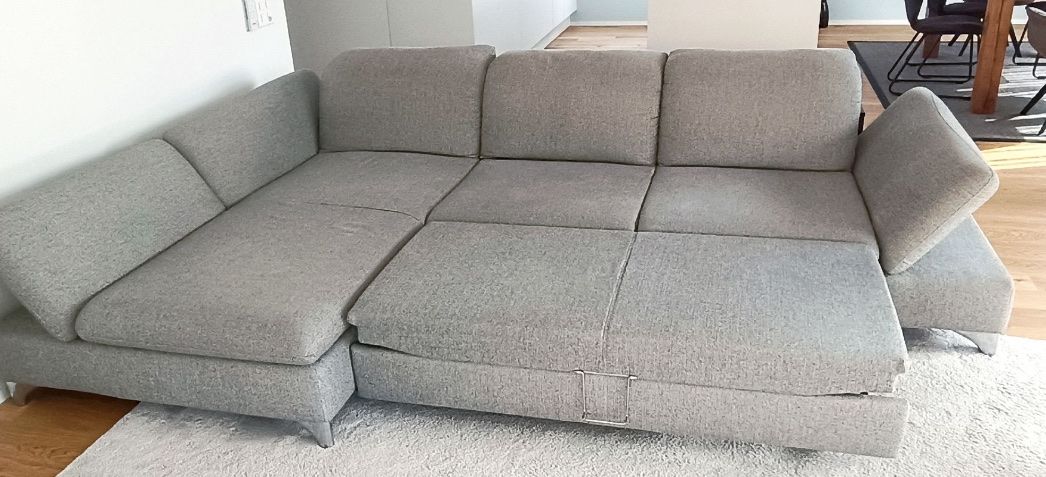 Divani: Ecksofa W.Schillig Stoff Grau mit Schlaffunktion – Usato da Hofstetten ZH venduto da Pinopistola