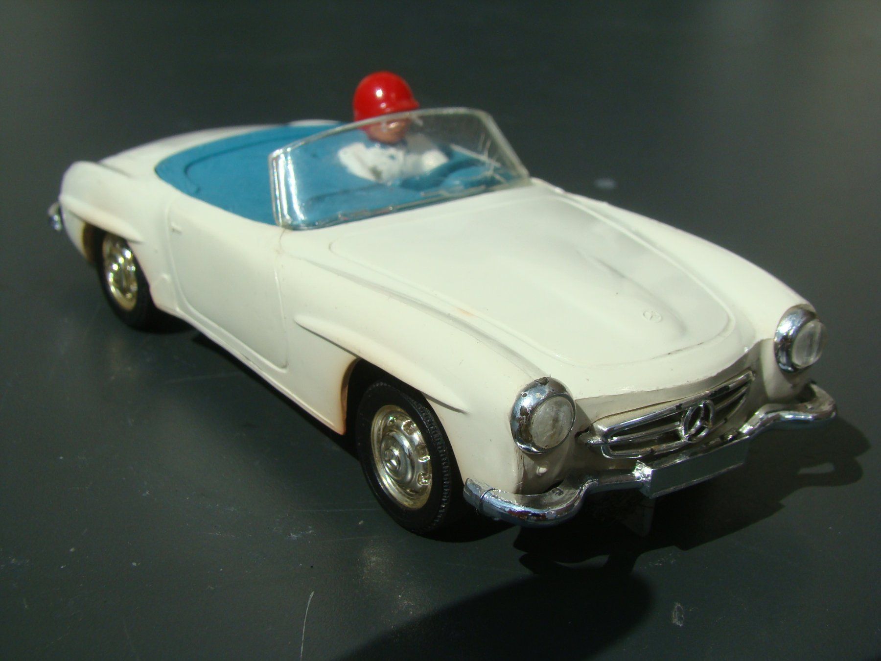 SCALEXTRIC C94 MERCEDES 190SL BLANCHE RACE-TUNED BOITE REPRO