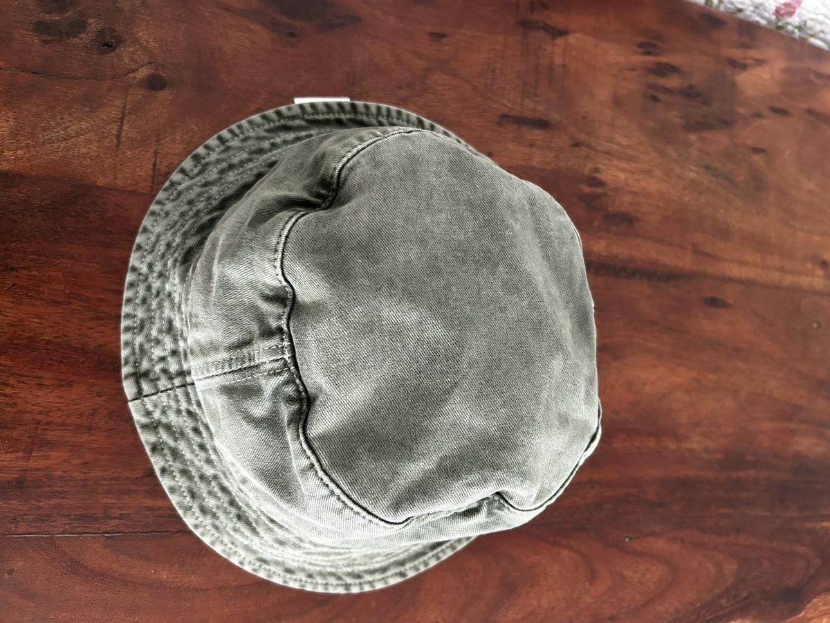 Chapeaux, bonnets & casquettes: Sonnenhut Pull&Bear 56 – D'occasion à Winterthur par Sunshineandrain 2
