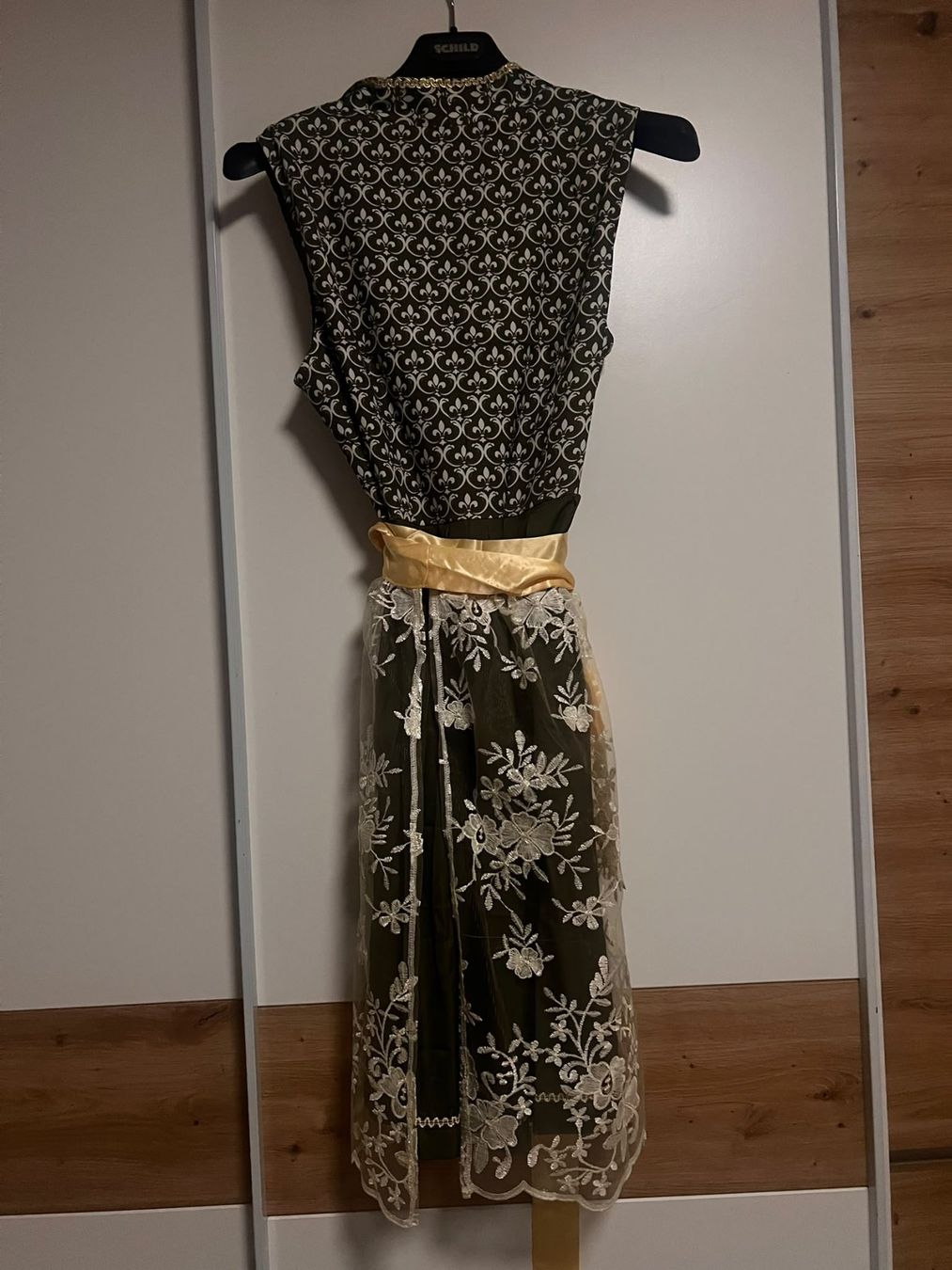 Vestiti: Dirndel Grösse 42 – Usato da Rothenburg venduto da sven970 2