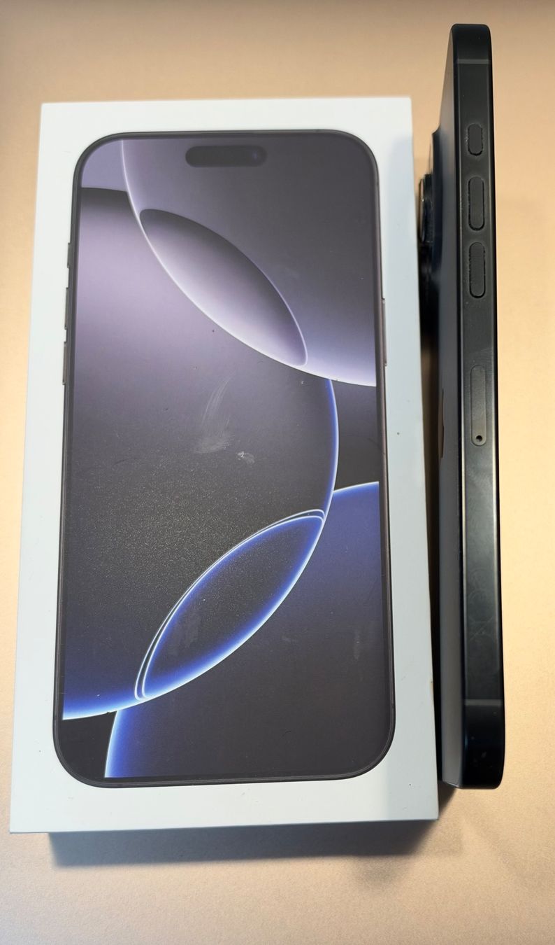 Apple Telefoni cellulari / Smartphones: IPhone 16 Pro Max  256GB  90% – Usato da Monthey venduto da ces_y9zz 4