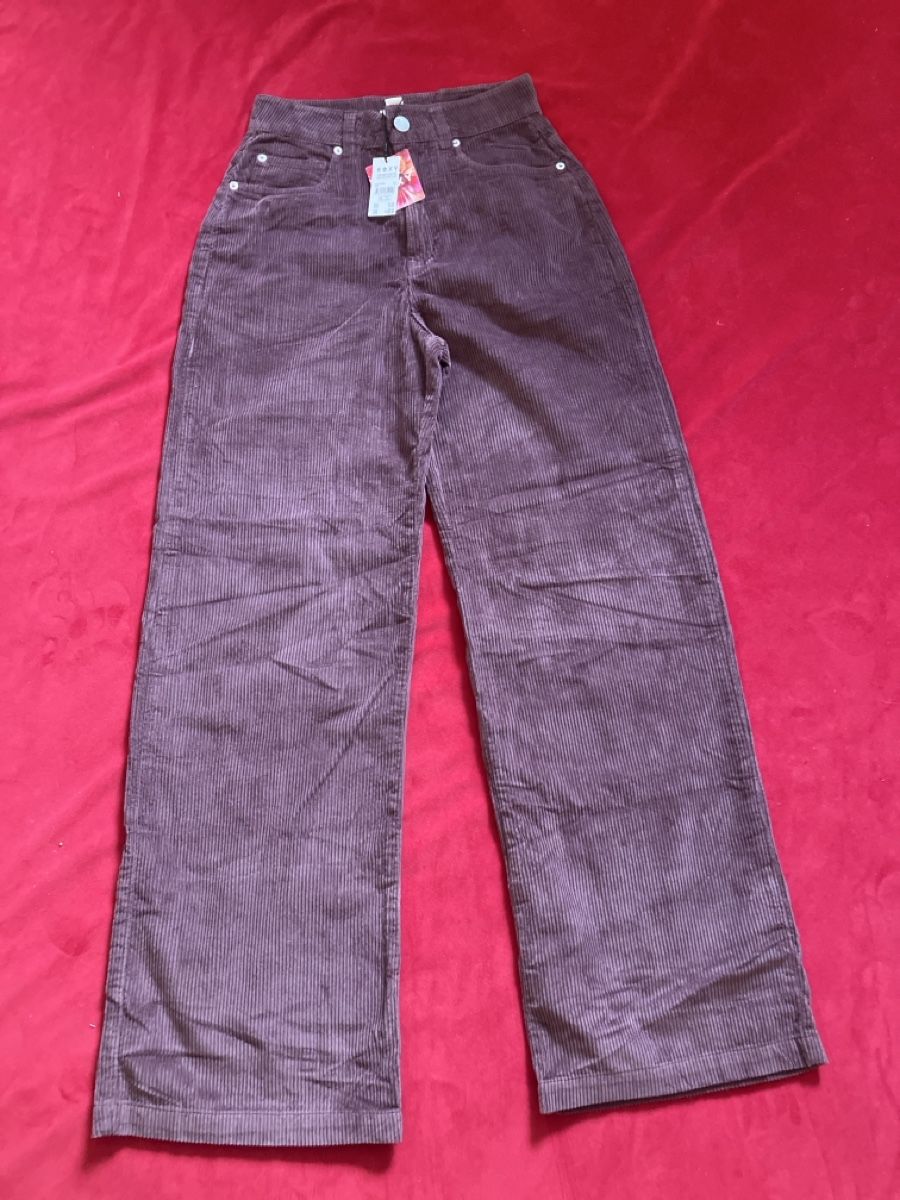 Roxy Pantaloni: Cordhose ROXY Grösse 25 neu mit Etikett – Nuovo (secondo la descrizione) da Muralto venduto da jac_hkz5