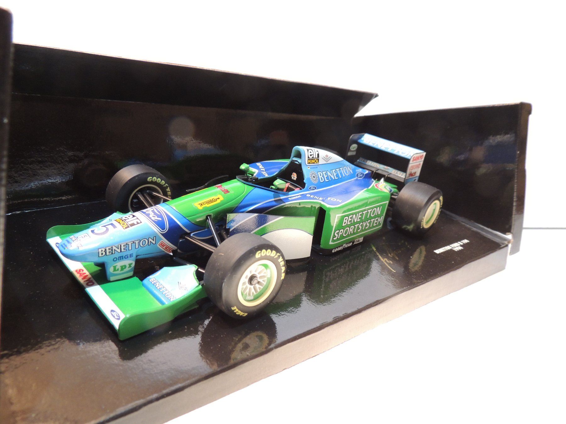 Minichamps Modellini d'auto: Minichamps Benetton Ford B194 MSC 1:18 – Nuovo e nell'imballaggio originale da Corminboeuf venduto da corbay 3